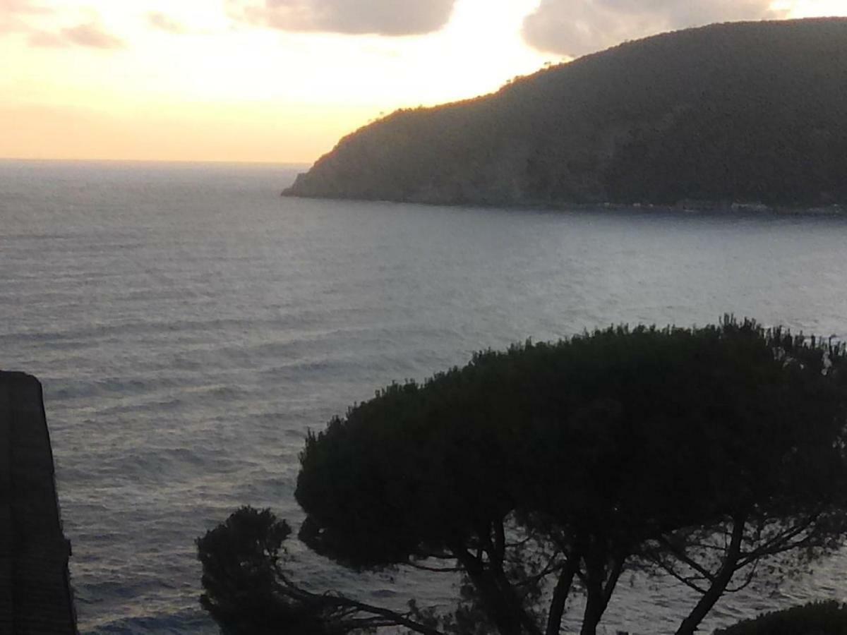 فيلا Un Gioiello Con Vista Mare مونيلّي المظهر الخارجي الصورة