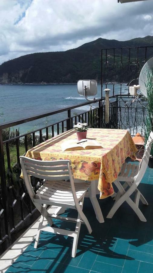 فيلا Un Gioiello Con Vista Mare مونيلّي المظهر الخارجي الصورة